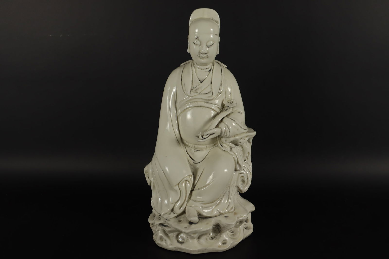 Chinese fine deity statue (1 of 8)