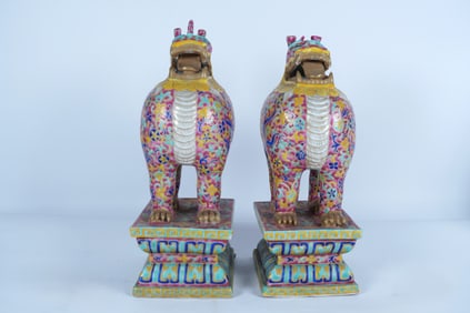 2 Chinese porcelain beast