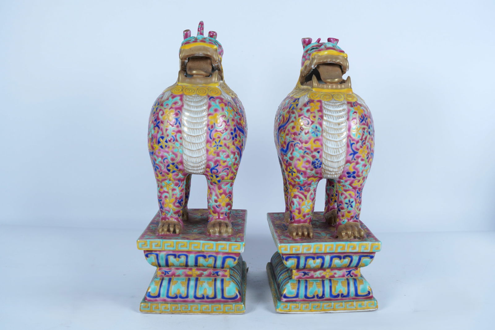 2 Chinese porcelain beast (1 of 7)