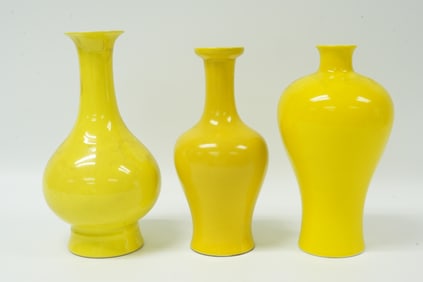 Lots Chinese yellow vase
