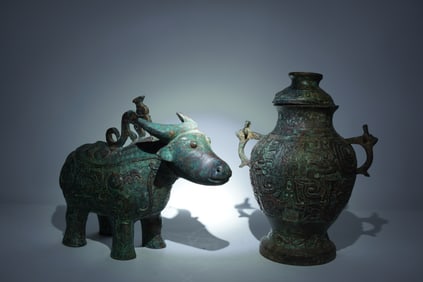 Lots Chinese bronze vessels