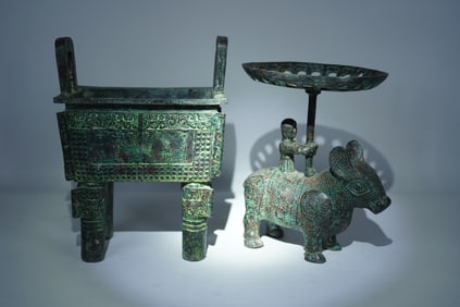 Lots Chinese bronze vessels