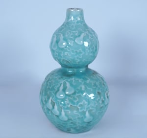 Chinese important gourd vase