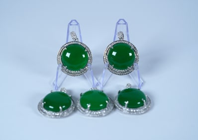 Lots Chinese apple green pendants