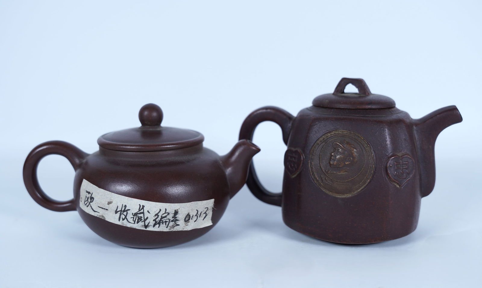 Lots Chinese clay teapots (1 of 7)