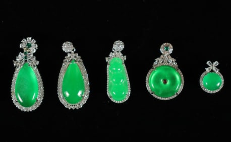 Lots Chinese apple green pendants