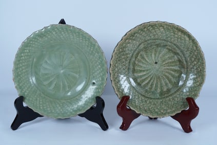 Lots Chinese green plates