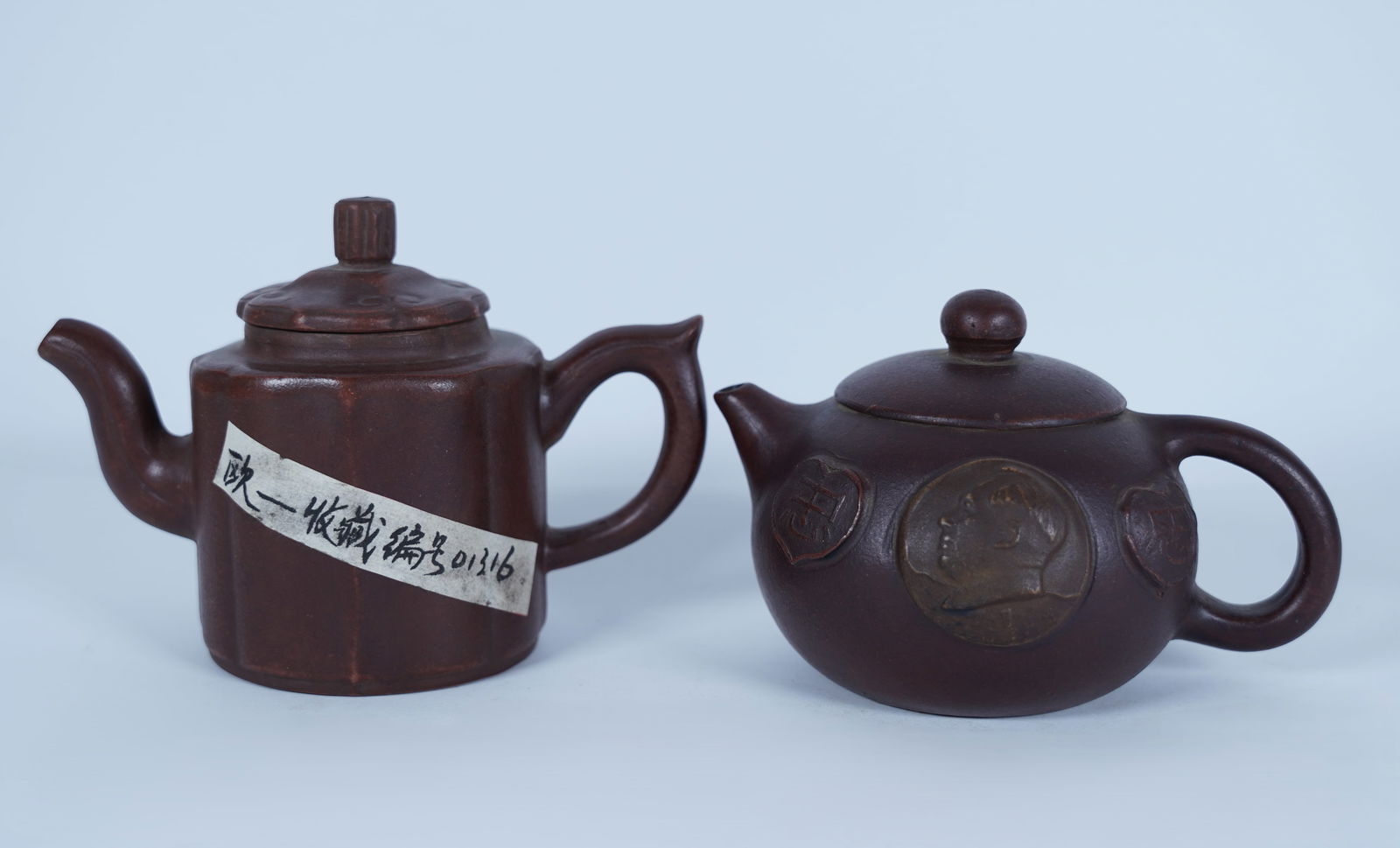 Lots Chinese clay teapots (1 of 7)