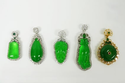 Lots Chinese fine pendants