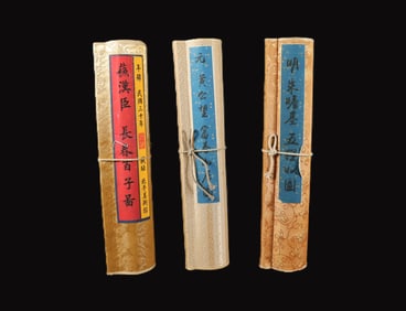 Lots Chinese fine scrolls