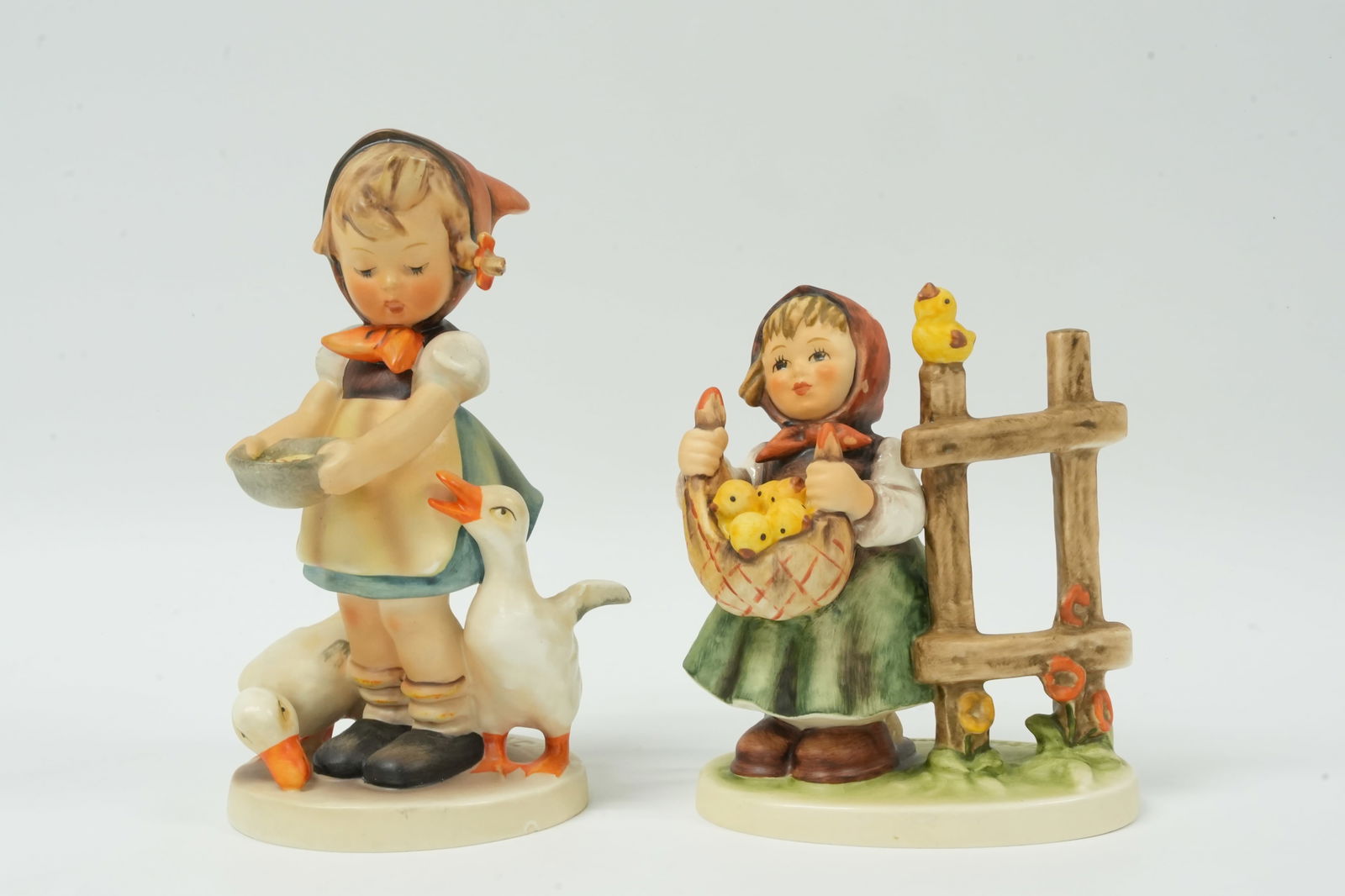 Lots Hummel figurine: Lots Hummel figurines. Largest H: 6.5" x W: 3." Condition selling it as is. Has some damamge.