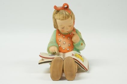 A vintage Hummel figurine