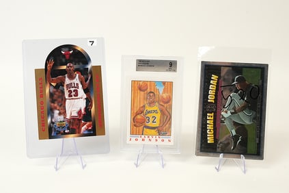 Lots vintage basketball cards