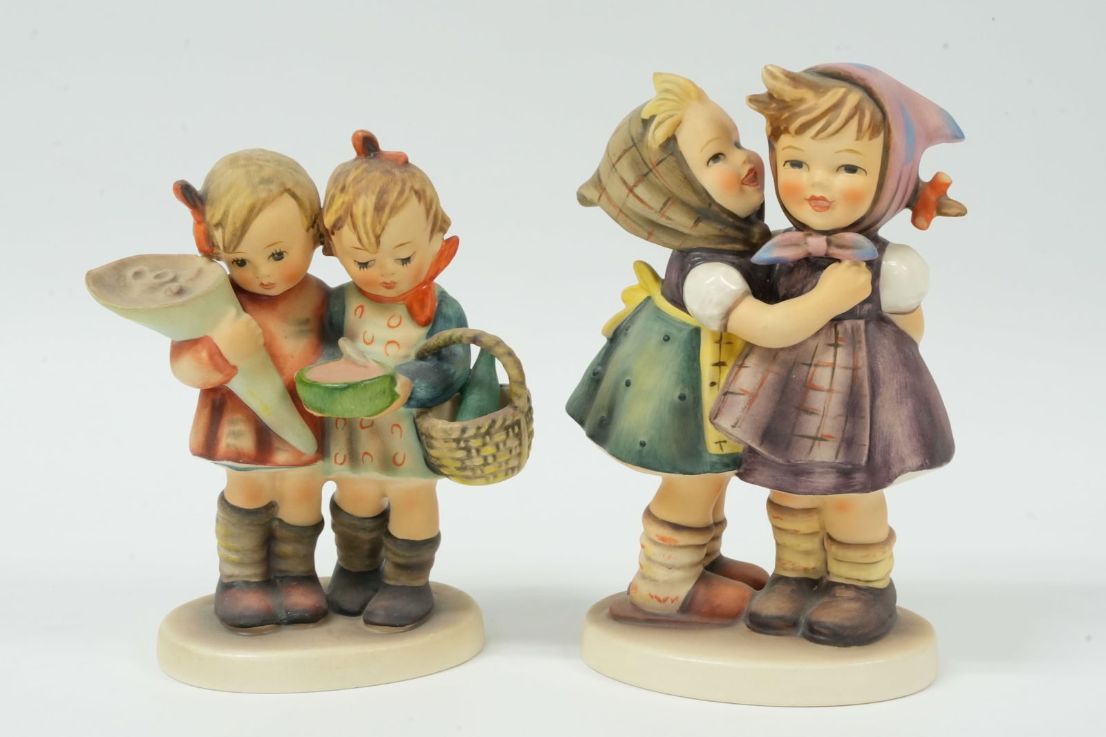 Lots collectible items (1 of 5)