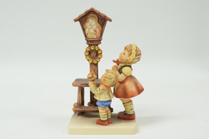 A vintage Hummel figurine