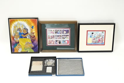 Lots vintage Disney items