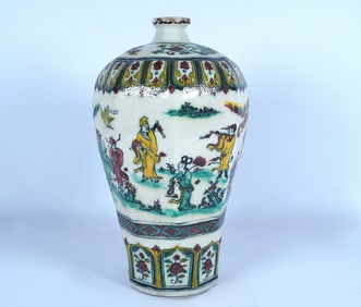 Chinese fine tall vase