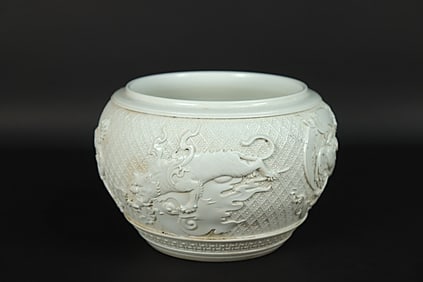 Chinese fine dragon bowl
