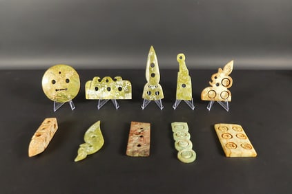 Lots Chinese ornaments