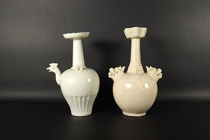 2 Chinese white vase