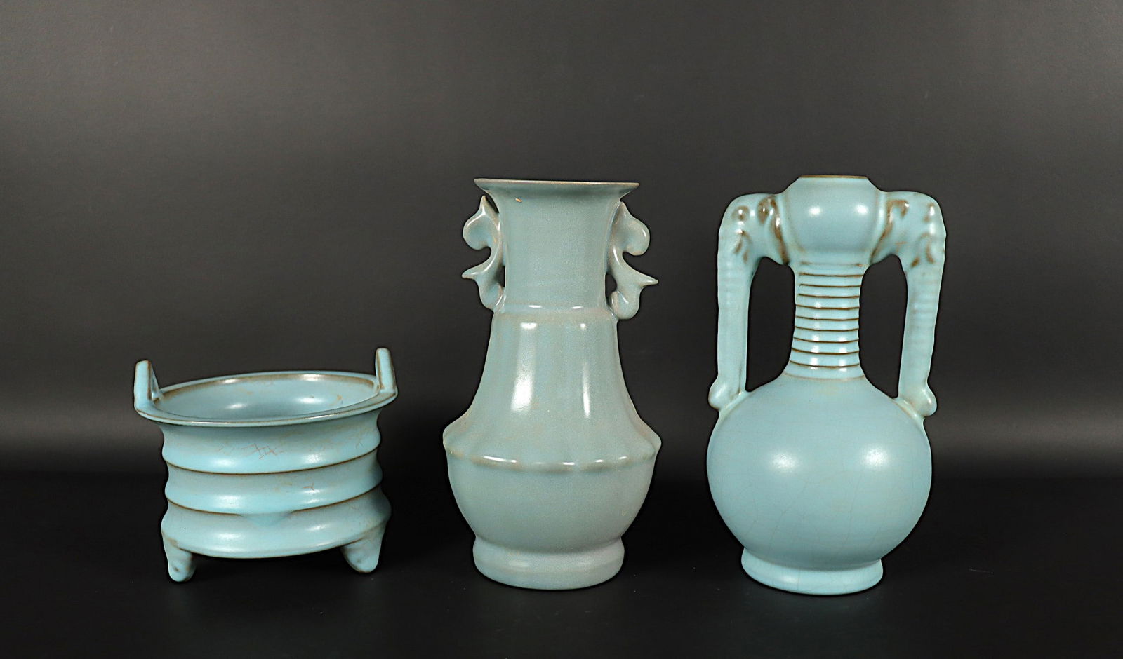 Lots Chinese celadon vase (1 of 7)