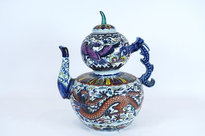 Chinese antique handled pot