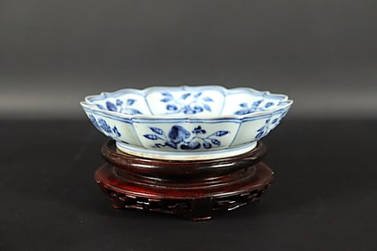 Chinese fine dragon dish