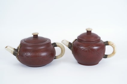 2 Chinese clay teapot