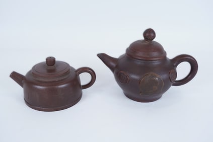2 Chinese clay teapot
