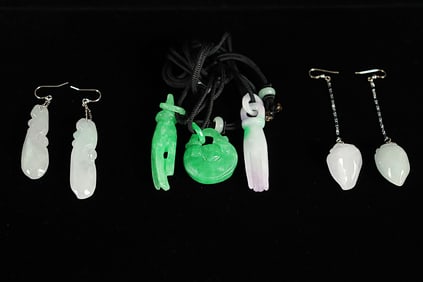 Lots Chinese jadeite