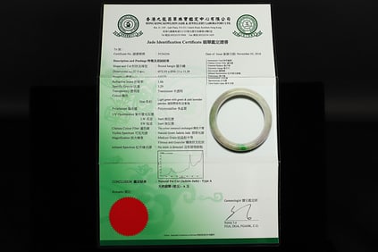 Chinese fine jadeite bangle