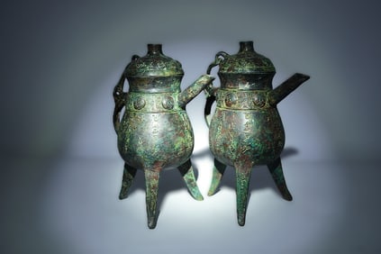 2 Chinese bronze pot