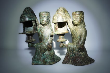 2 Chinese bronze vessel