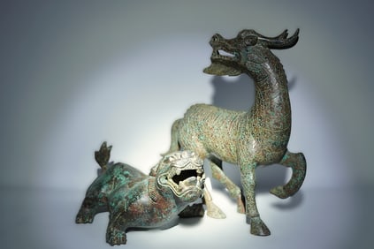 Lots Chinese bronze beasts