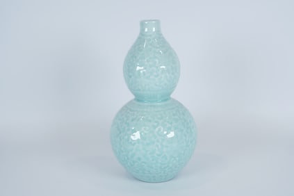 Chinese important gourd vase
