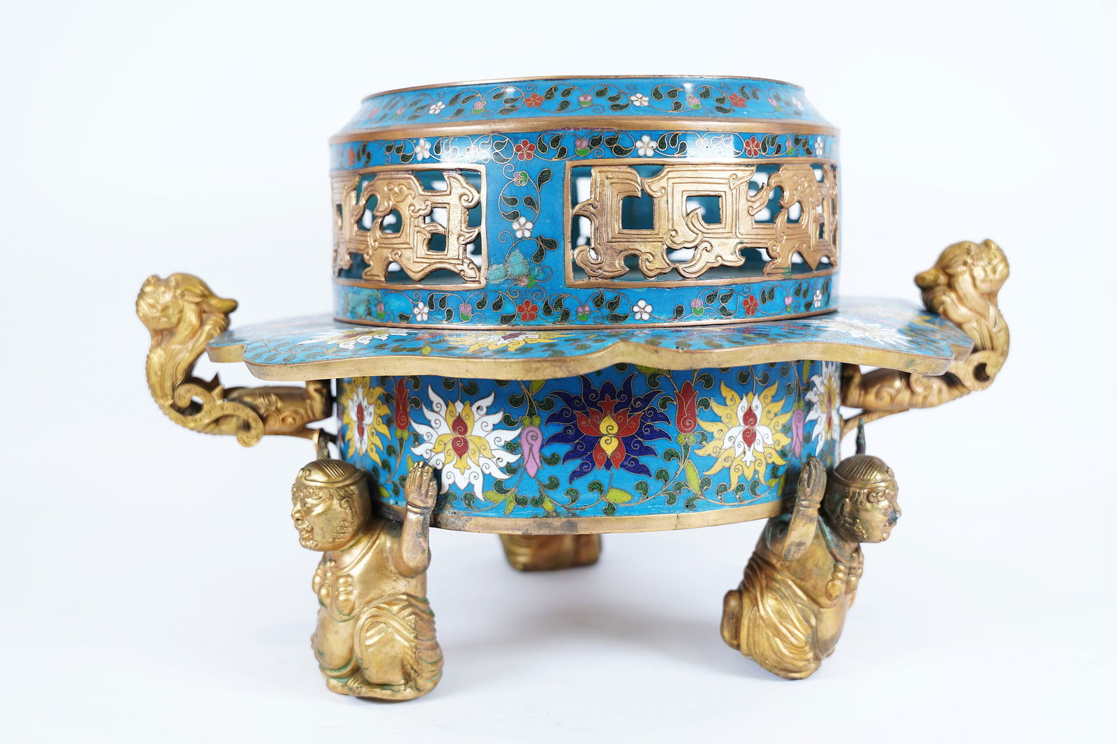 Chinese cloisonne fine pot (1 of 8)