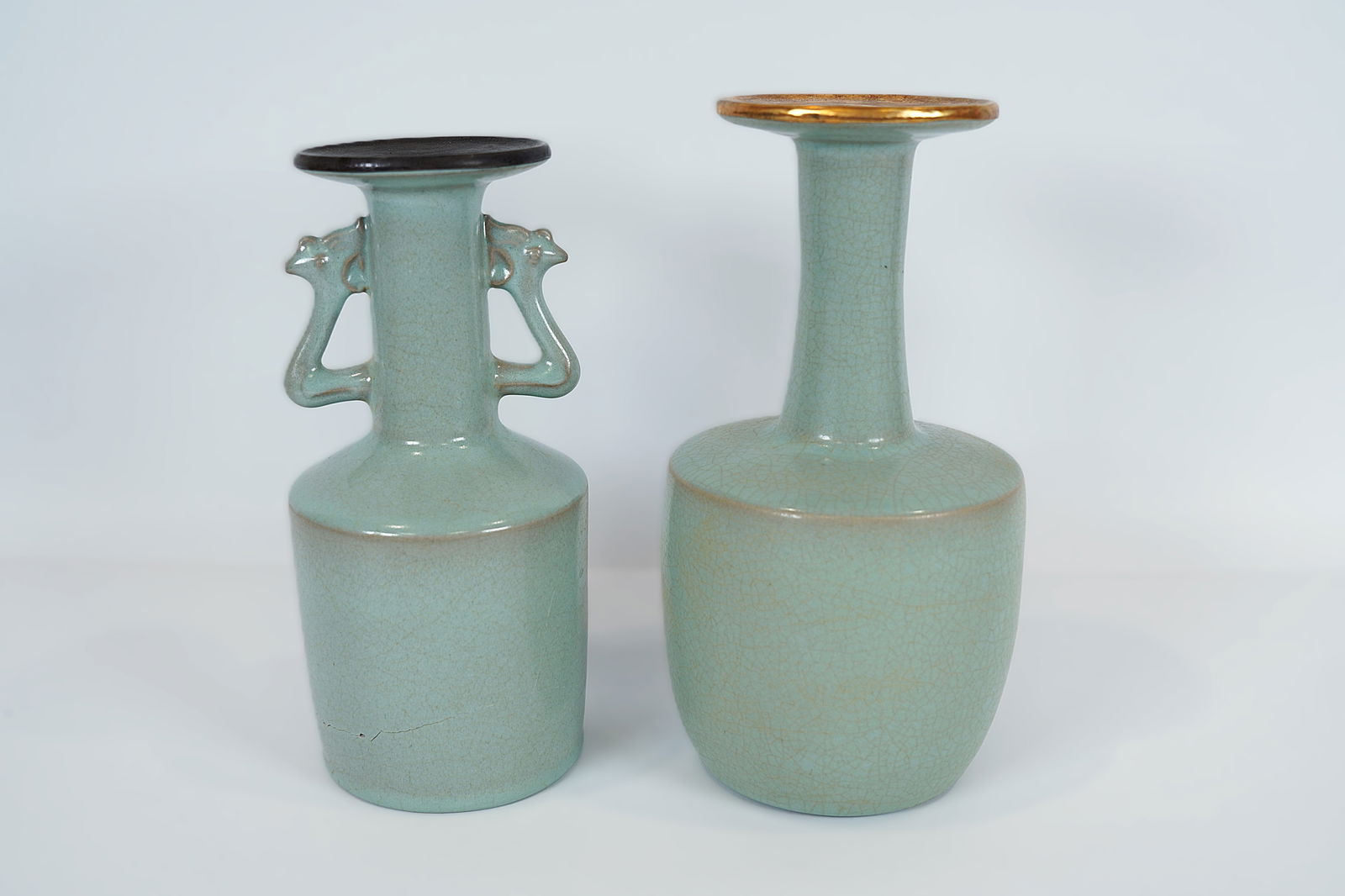 2 Chinese celadon vase (1 of 7)