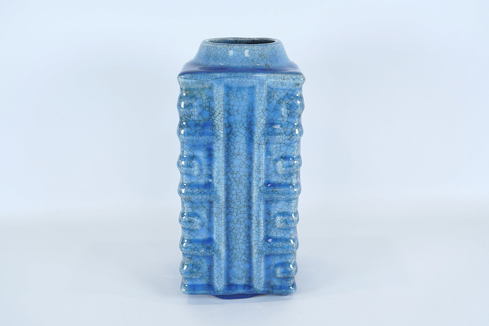 Chinese square vase: Chinese fine square vase. H: 11.75" x W: 5."