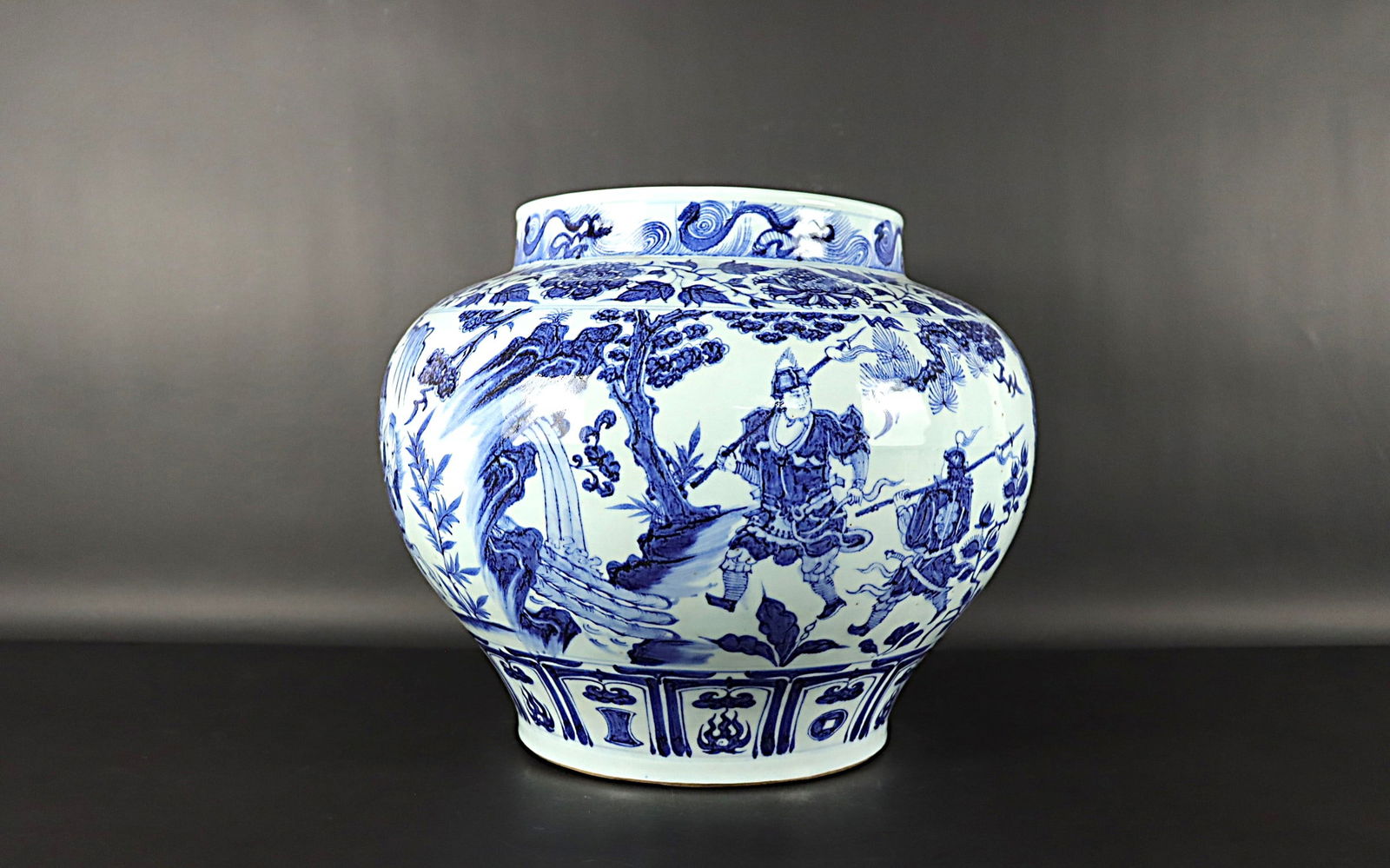 Chinese large b/w jar (1 of 7)