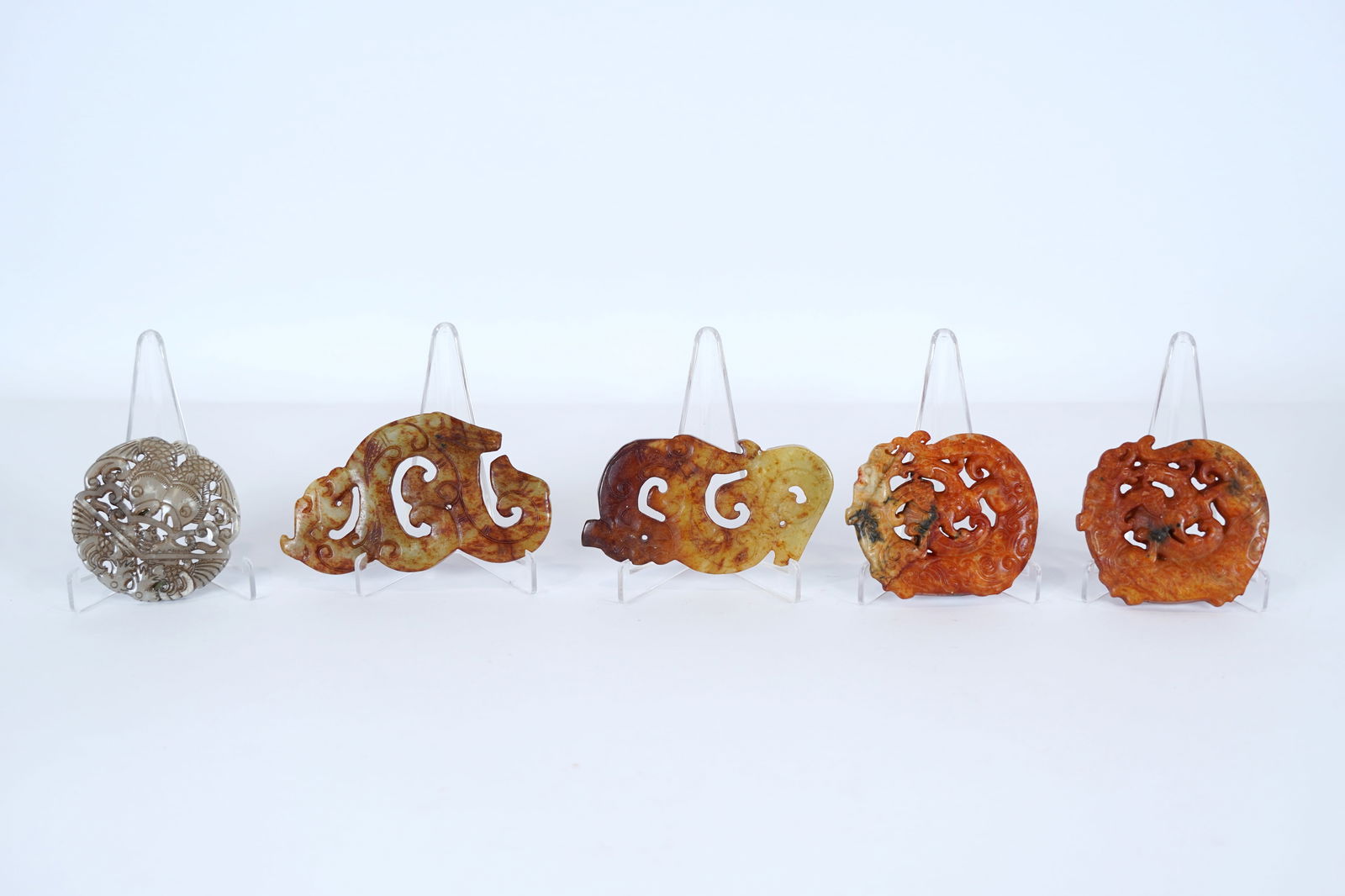 Lots Chinese fine jade (1 of 6)