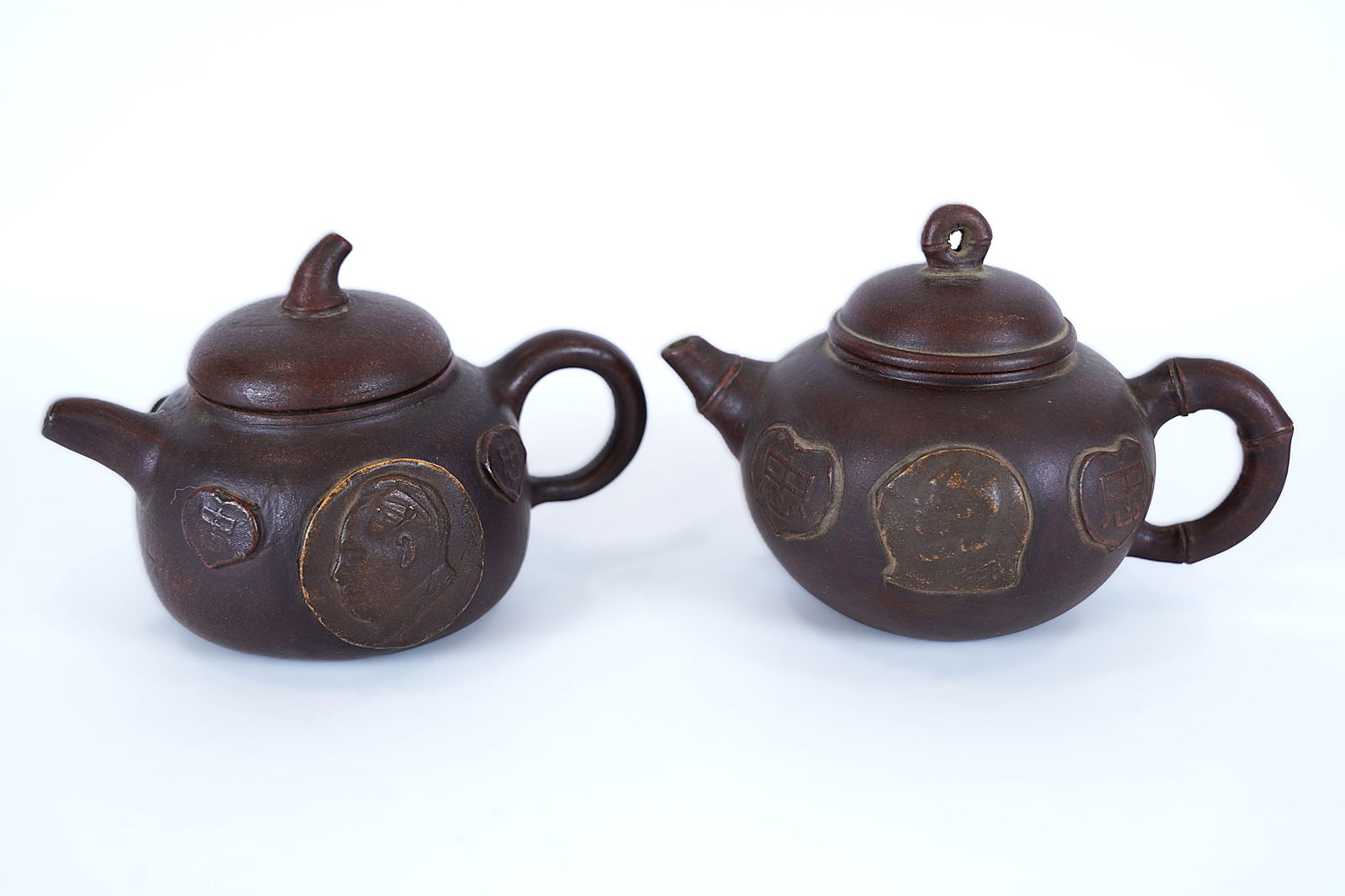 Lots Chinese clay teapots (1 of 7)