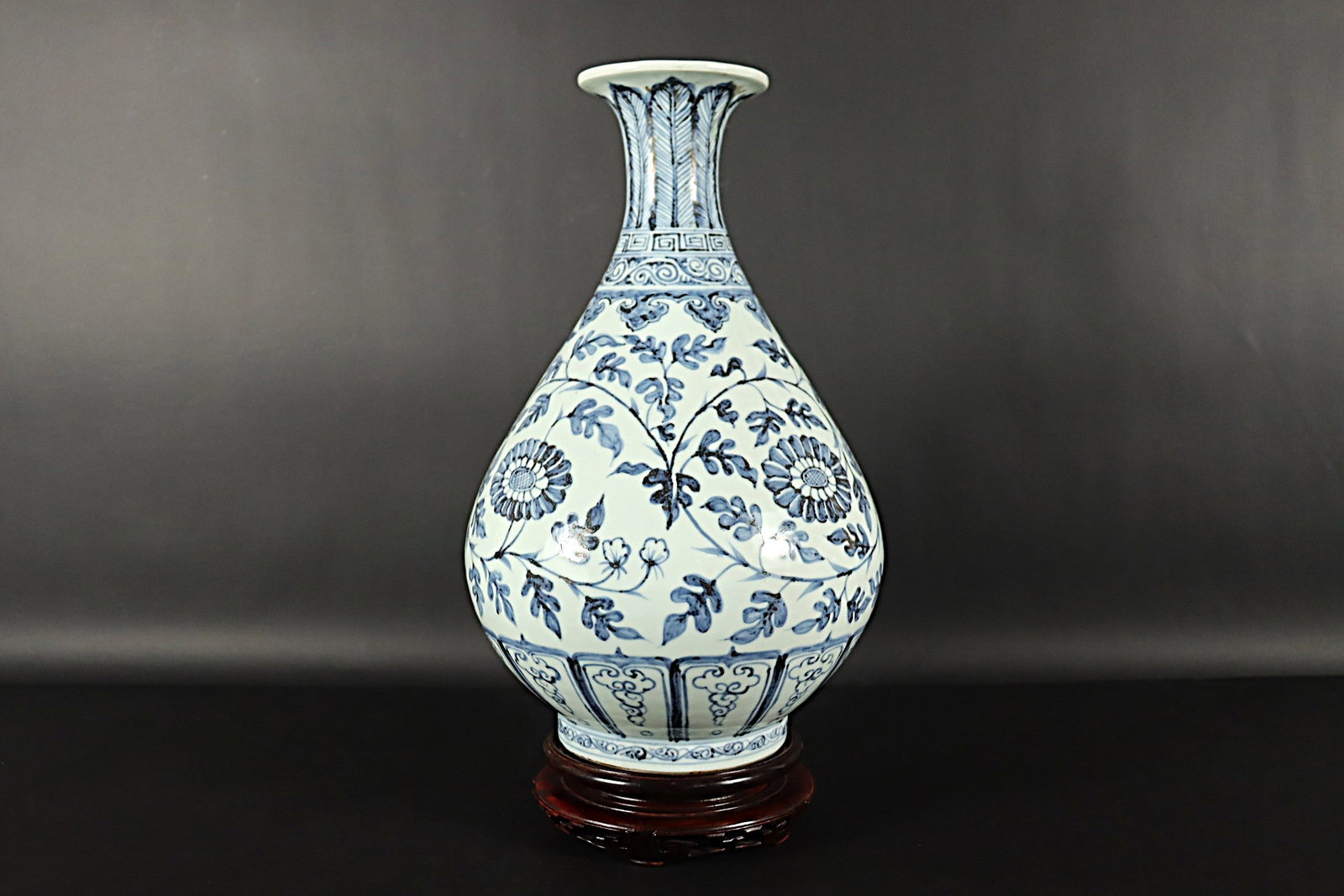 Chinese copper red vase: Chinese copper red fine vase. H: 12" x W: 7.9."