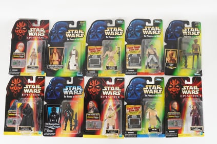Lots Star Wars action figures in original box.