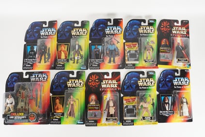 Lots Star Wars action figures in original box.
