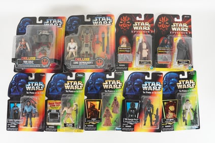 Lots Star Wars action figures in original box.