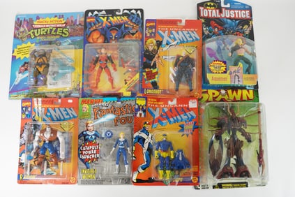 Lots vintage action figures in original box.