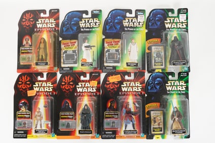 Lots Star Wars action figures in original box.