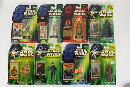 Lots Star Wars action figures in original box.