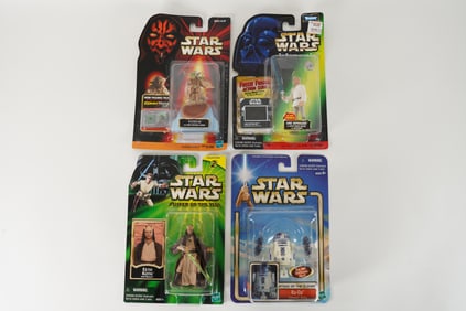 Lots Star Wars action figures in original box.