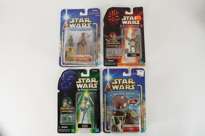 Lots Star Wars action figures in original box.